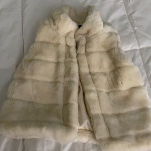 Toddler cream faux fur vest